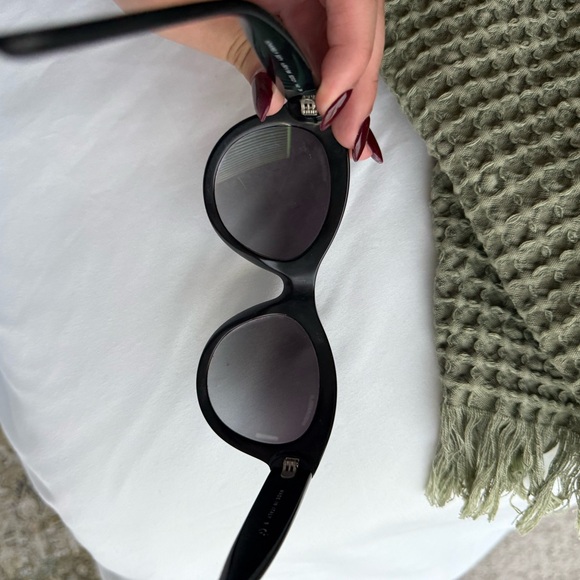 Chanel sunglasses - Picture 2 of 8